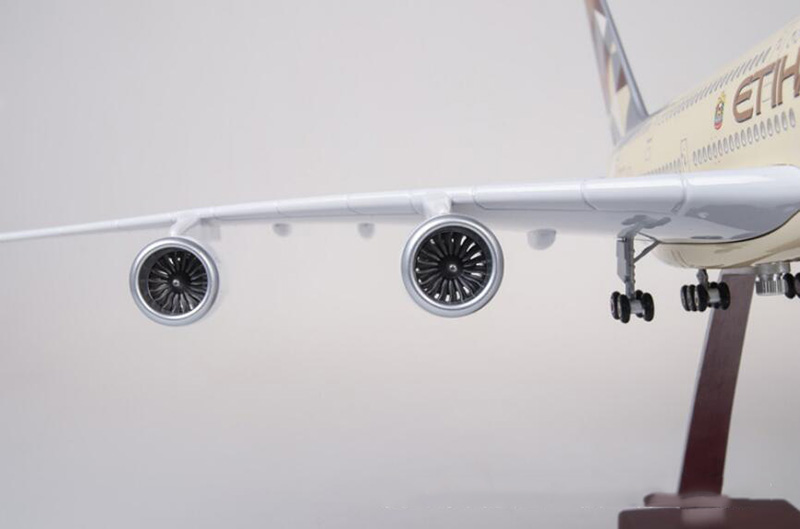 50.5CM camouflage aircraft Model 1/160 Scale Airplane A380 Airbus ETIHAD Airline W Light & Wheels Diecast Plastic Plane Toy Gift
