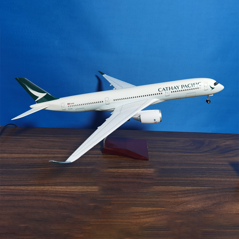 47CM Diecast 1/142 Scale Airplane A350 Dreamliner Aircraft Cathy Pacific Airlines Plane Model Toys With LED Light Landing Gear