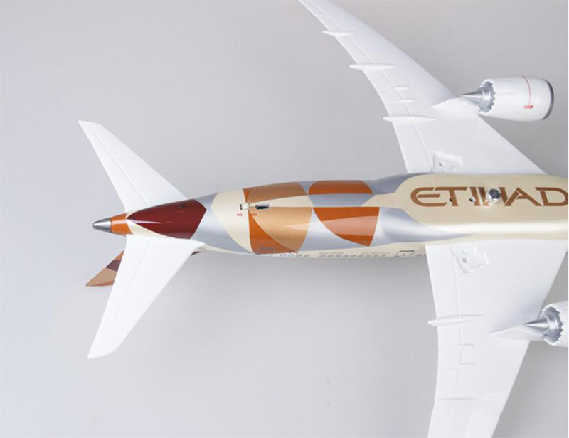 43cm Airplane 1/130 Scale simulation Boeing B787 Aircraft ETIHAD Airlines Model Pedestal Light&Wheels Diecast Plastic Plane Toys
