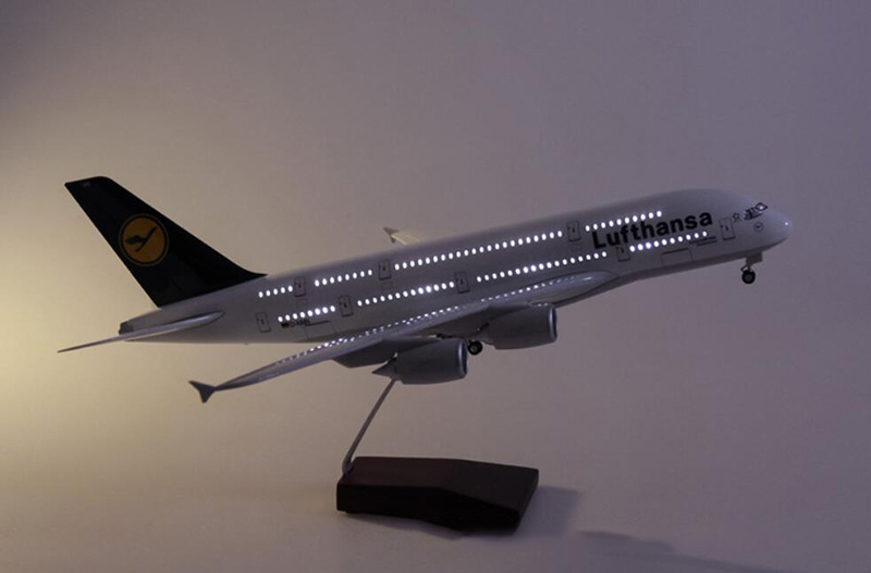 50.5CM Airplane Model 1/160 Scale Airbus 380 A380 Lufthansa Airline Base with light Wheel Diecast Plastic Resin Plane Collection 50.5CM Airplane Model 1/160 Scale Airbus 380 A380 Lufthansa Airline Base with light Wheel Diecast Plastic Resin Plane Collection