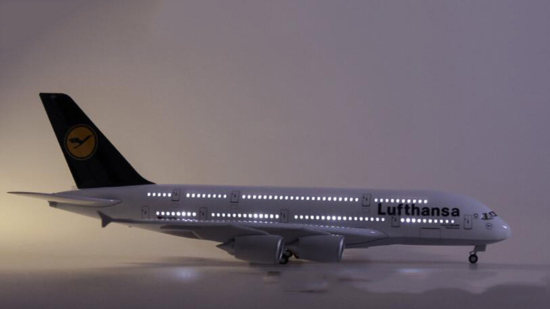 50.5CM Airplane Model 1/160 Scale Airbus 380 A380 Lufthansa Airline Base with light Wheel Diecast Plastic Resin Plane Collection 50.5CM Airplane Model 1/160 Scale Airbus 380 A380 Lufthansa Airline Base with light Wheel Diecast Plastic Resin Plane Collection