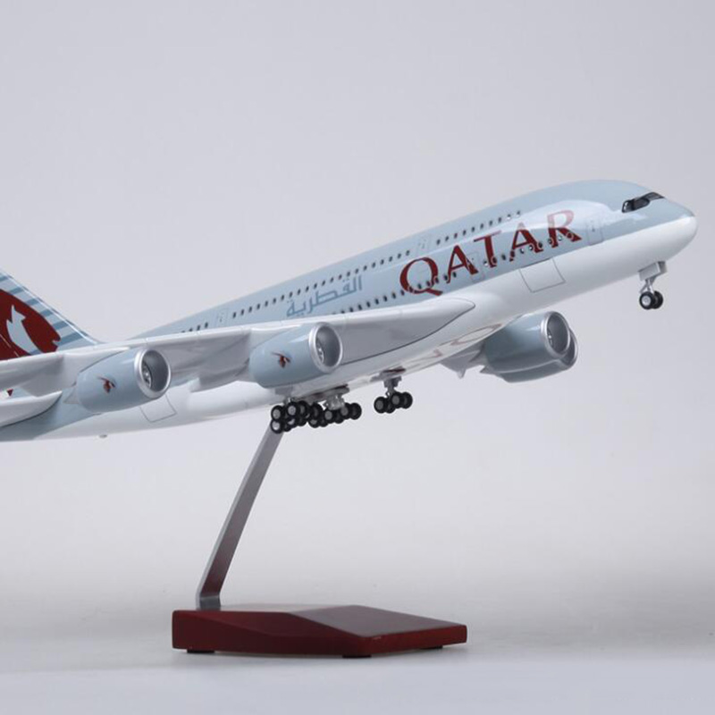 50.5CM Airplane 1/160 Scale Simulation Airbus A380 QATAR Airline Alloy Model W Light&Wheel Diecast Plastic Resin PlaneCollection