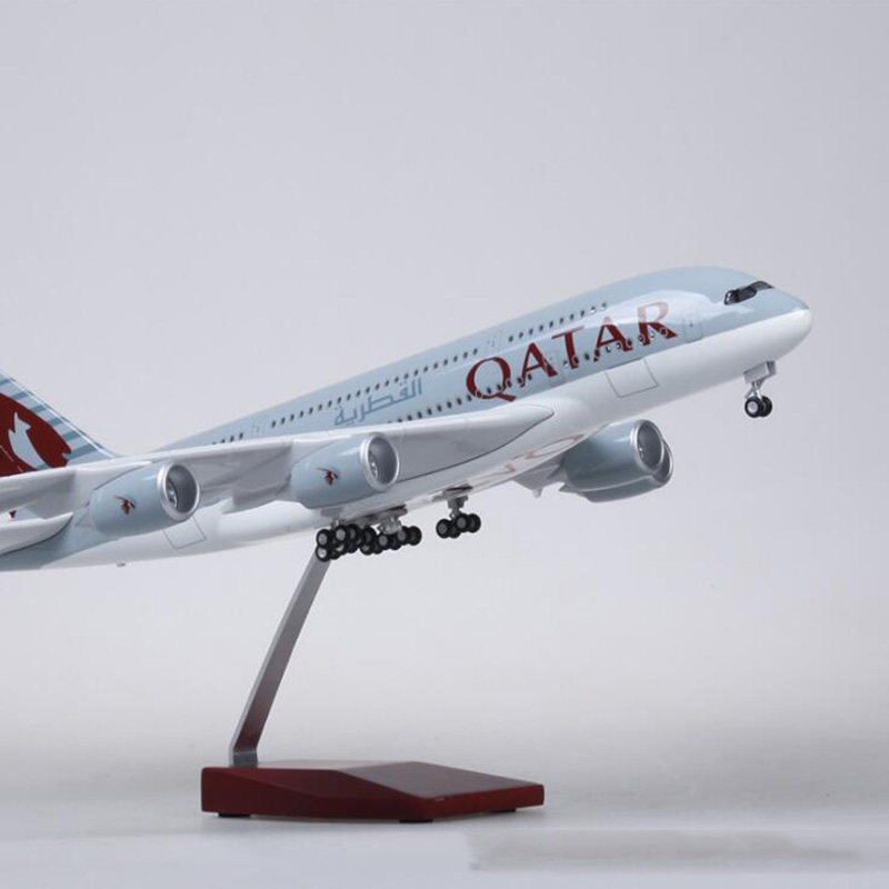 50.5CM Airplane 1/160 Scale Simulation Airbus A380 QATAR Airline Alloy Model W Light&Wheel Diecast Plastic Resin PlaneCollection