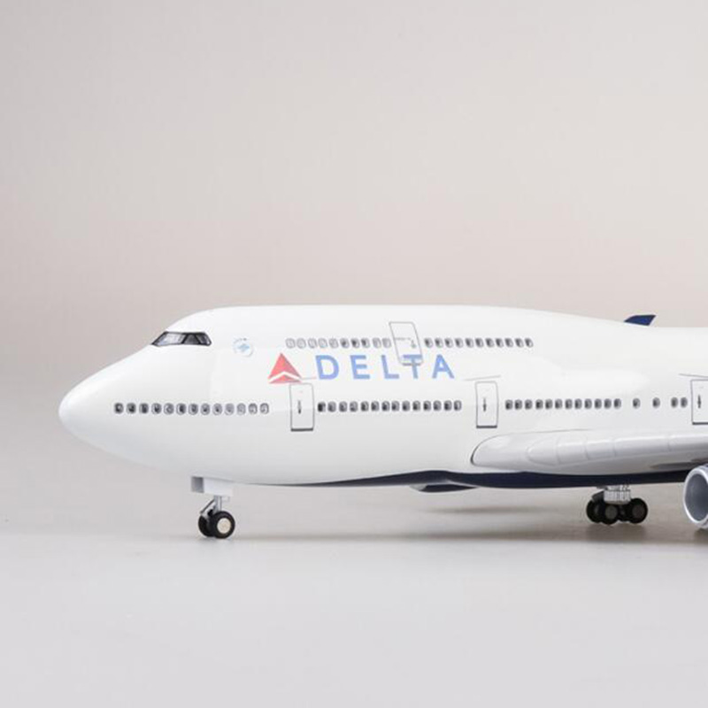 47cm Airplane 1/150 Scale Boeing 747 B747 Airline Aircraft DELTA Model W Light&Wheel Diecast Resin Plane For Collection Toy