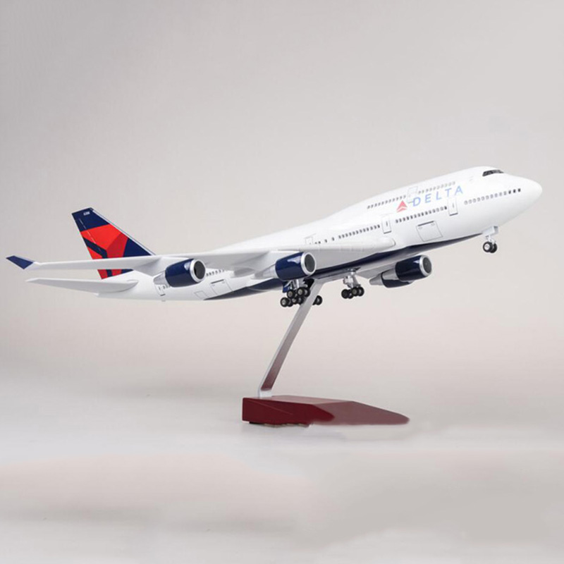 47cm Airplane 1/150 Scale Boeing 747 B747 Airline Aircraft DELTA Model W Light&Wheel Diecast Resin Plane For Collection Toy