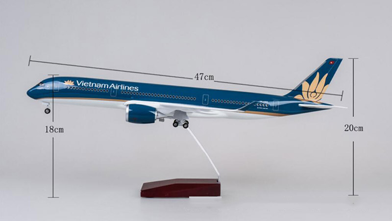 47CM 1/142 Scale Airplane Airbus A350 Aircraft Model toys Vietnam Airlines Model With LED Light & W Wheels Diecast Plastic Plane