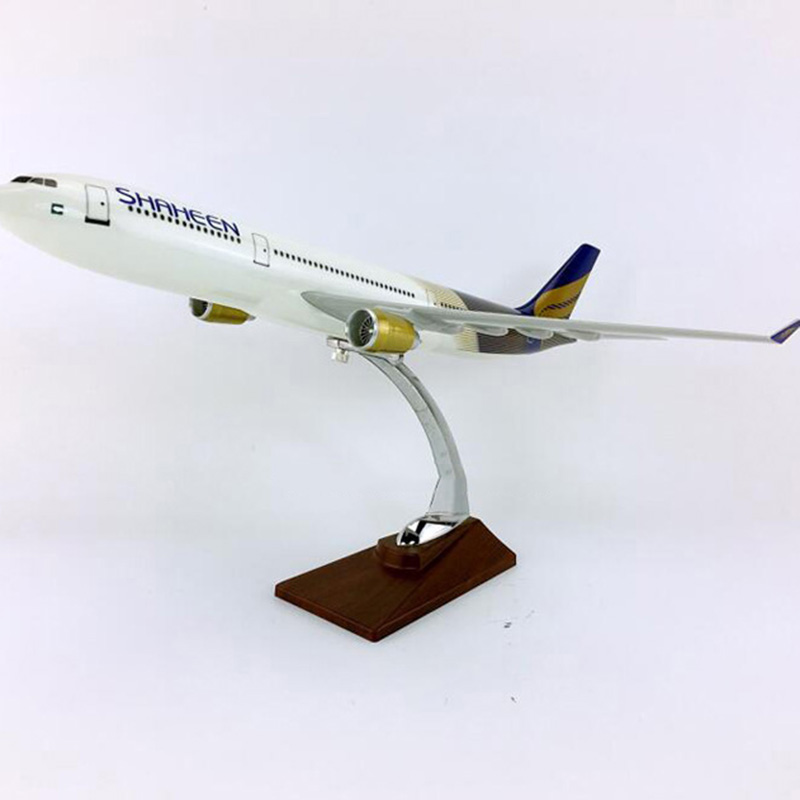 40CM 1:172 Alloy Airbus A330-300 model Pakistan SHAHEEN airlines W base aircraft plane collectible display model collection Toys 40CM 1:172 Alloy Airbus A330-300 model Pakistan SHAHEEN airlines W base aircraft plane collectible display model collection Toys