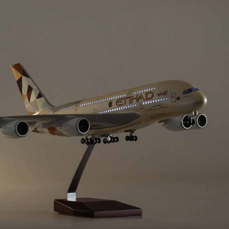 50.5CM Aircraft 1/160 Scale High imitation Airbus A380 ETIHAD Airline Model Pedestal Light&Wheel Diecast Plastic Plane Toys 50.5CM Aircraft 1/160 Scale High imitation Airbus A380 ETIHAD Airline Model Pedestal Light&Wheel Diecast Plastic Plane Toys