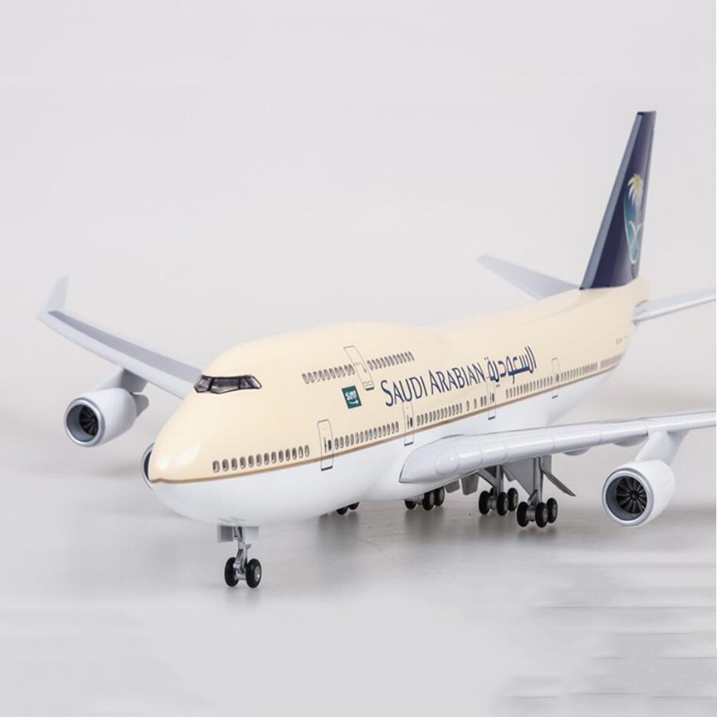 1/150 Scale Boeing 747 B747-400 Simulation Aircraft Model Toy 47cmSaudi Arabian Airline Airplane W Light Wheels Diecast Plane 1/150 Scale Boeing 747 B747-400 Simulation Aircraft Model Toy 47cmSaudi Arabian Airline Airplane W Light Wheels Diecast Plane