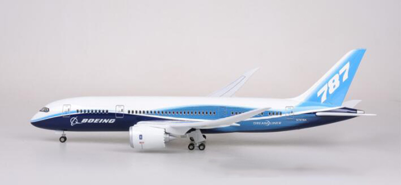1/130 Scale 47CM Airplane Boeing B787 Model Toys Dreamliner Aircraft Base with light Wheel Diecast Plastic Resin Alloy Plane