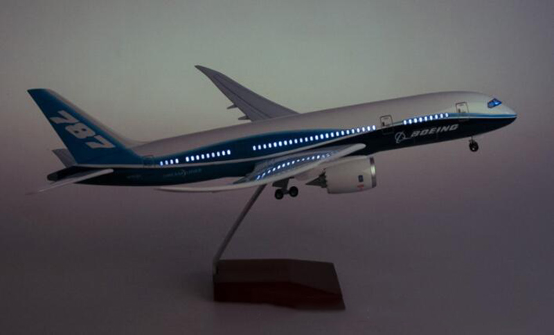 1/130 Scale 47CM Airplane Boeing B787 Model Toys Dreamliner Aircraft Base with light Wheel Diecast Plastic Resin Alloy Plane