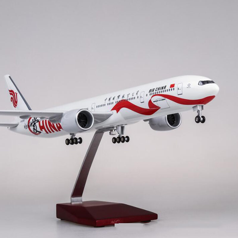 47cm 1/157 Scale Airplane Boeing B777 romantic Aircraft Air China Airlines Model W Light&Wheel Diecast Plastic Resin Plane Toys 47cm 1/157 Scale Airplane Boeing B777 romantic Aircraft Air China Airlines Model W Light&Wheel Diecast Plastic Resin Plane Toys