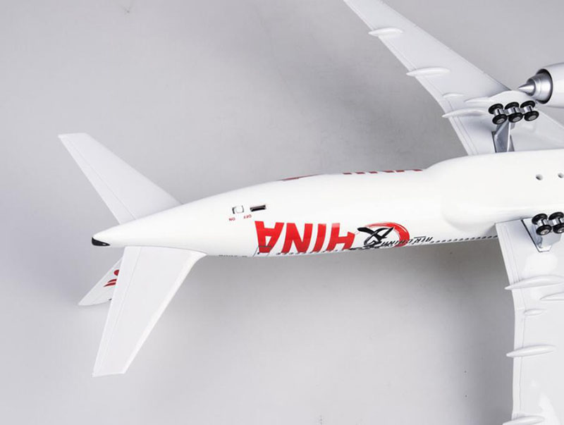 47cm 1/157 Scale Airplane Boeing B777 romantic Aircraft Air China Airlines Model W Light&Wheel Diecast Plastic Resin Plane Toys 47cm 1/157 Scale Airplane Boeing B777 romantic Aircraft Air China Airlines Model W Light&Wheel Diecast Plastic Resin Plane Toys