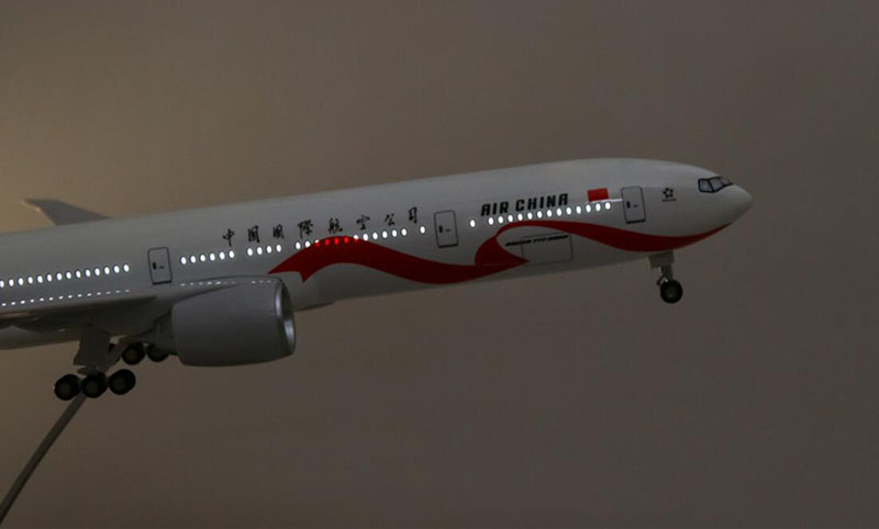 47cm 1/157 Scale Airplane Boeing B777 romantic Aircraft Air China Airlines Model W Light&Wheel Diecast Plastic Resin Plane Toys 47cm 1/157 Scale Airplane Boeing B777 romantic Aircraft Air China Airlines Model W Light&Wheel Diecast Plastic Resin Plane Toys