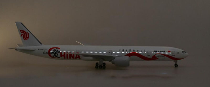 47cm 1/157 Scale Airplane Boeing B777 romantic Aircraft Air China Airlines Model W Light&Wheel Diecast Plastic Resin Plane Toys 47cm 1/157 Scale Airplane Boeing B777 romantic Aircraft Air China Airlines Model W Light&Wheel Diecast Plastic Resin Plane Toys