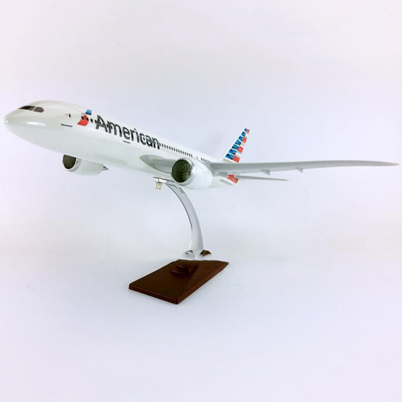 43cm US airplane toys 1/150 scale Boeing B787 Business airliner Dreamliner aircraft model with base diecast plastic alloy plane