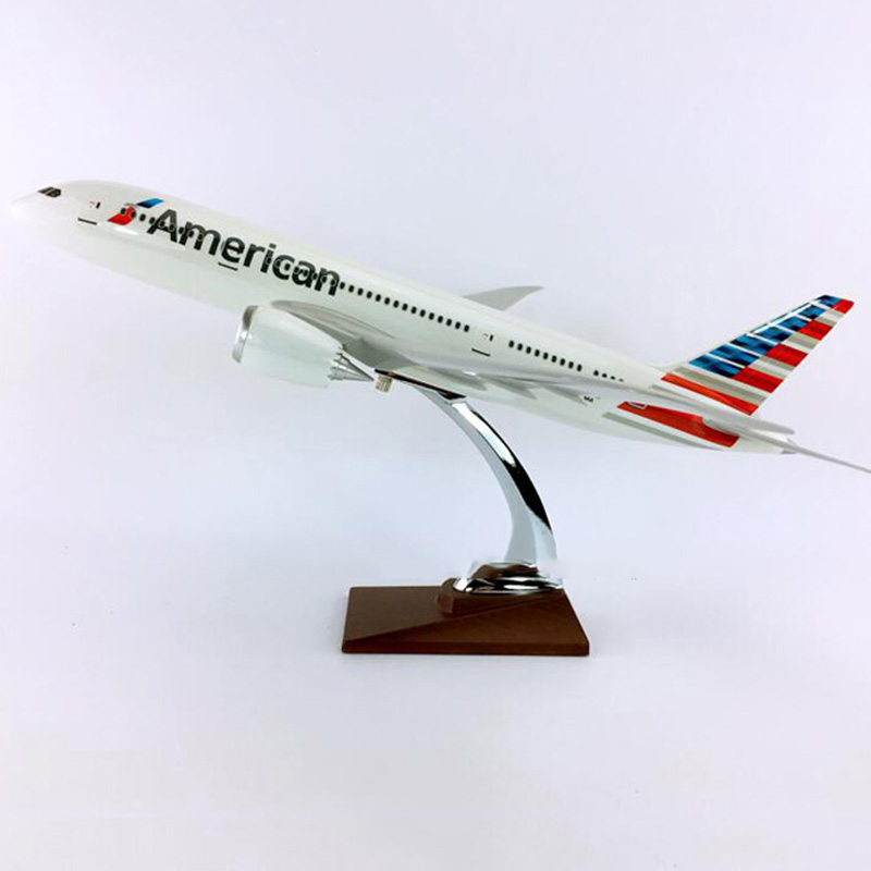 43cm US airplane toys 1/150 scale Boeing B787 Business airliner Dreamliner aircraft model with base diecast plastic alloy plane