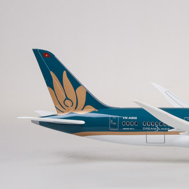 1/130 Scale 47cm Simulation Boeing B787 Alloy Airplane Model Toys Vietnam Airlines Aircraft W Light&Wheels Diecast Plastic Plane 1/130 Scale 47cm Simulation Boeing B787 Alloy Airplane Model Toys Vietnam Airlines Aircraft W Light&Wheels Diecast Plastic Plane