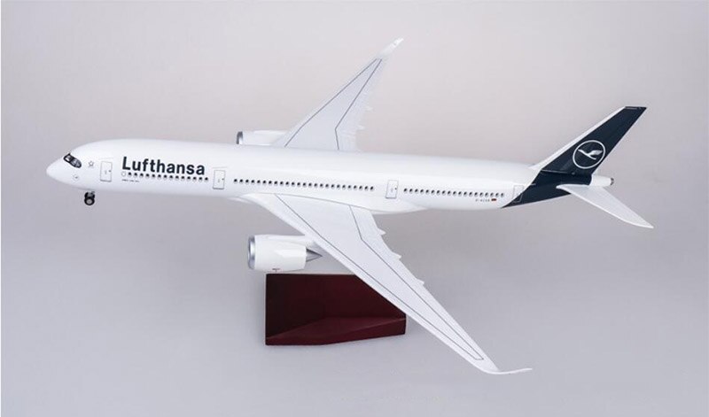 47CM 1/142 Lufthansa Airline Model Airplane Airbus A350 Aircraft W LED Light & Wheel Diecast Plastic Resin Plane Collection