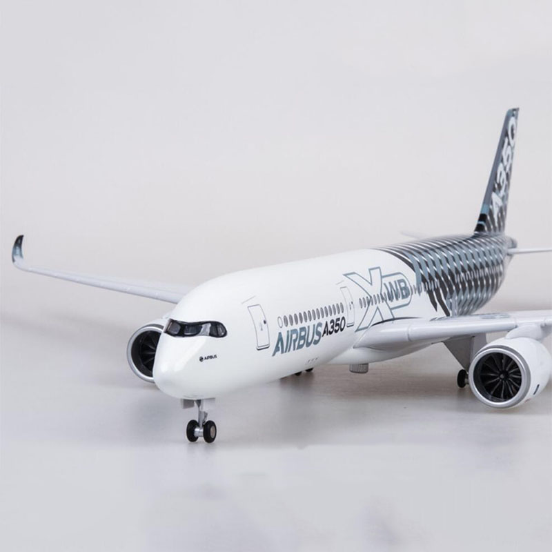 47CM 1/142 Scale XWB Airline Airplane Model Toy Airbus A350 aircraft W Light & Wheel Diecast Plastic Resin Plane For Collection 47CM 1/142 Scale XWB Airline Airplane Model Toy Airbus A350 aircraft W Light & Wheel Diecast Plastic Resin Plane For Collection
