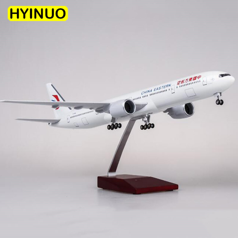 47CM 1/157 Scale Boeing B777 Dreamliner Aircraft Air China Eastern Airlines Model W Light and Wheel Diecast Plastic Resin Plane 47CM 1/157 Scale Boeing B777 Dreamliner Aircraft Air China Eastern Airlines Model W Light and Wheel Diecast Plastic Resin Plane