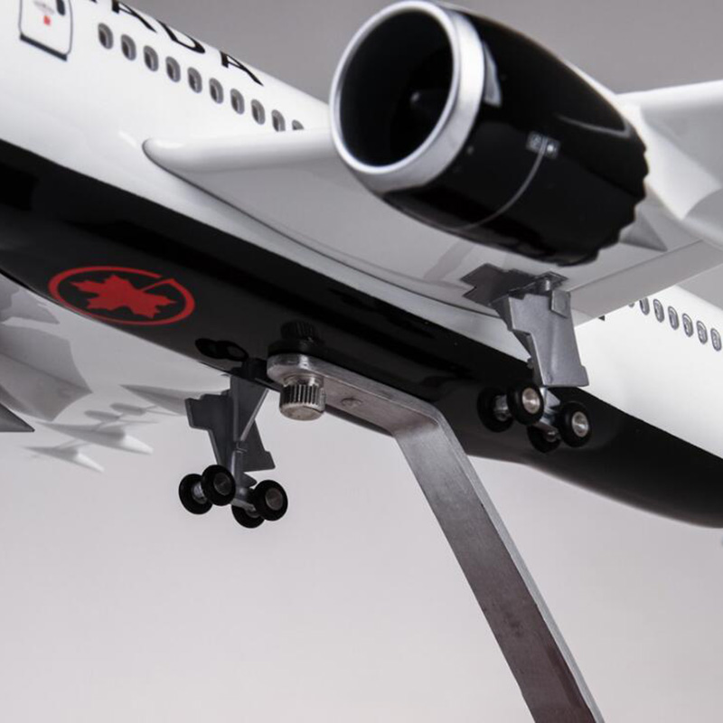 43cm 1/130 Scale Canada Airlines Boeing 787 B787 Airplane Plane Model Diecast Aircraft W Light Plastic W landing Gear Model Toy 43cm 1/130 Scale Canada Airlines Boeing 787 B787 Airplane Plane Model Diecast Aircraft W Light Plastic W landing Gear Model Toy