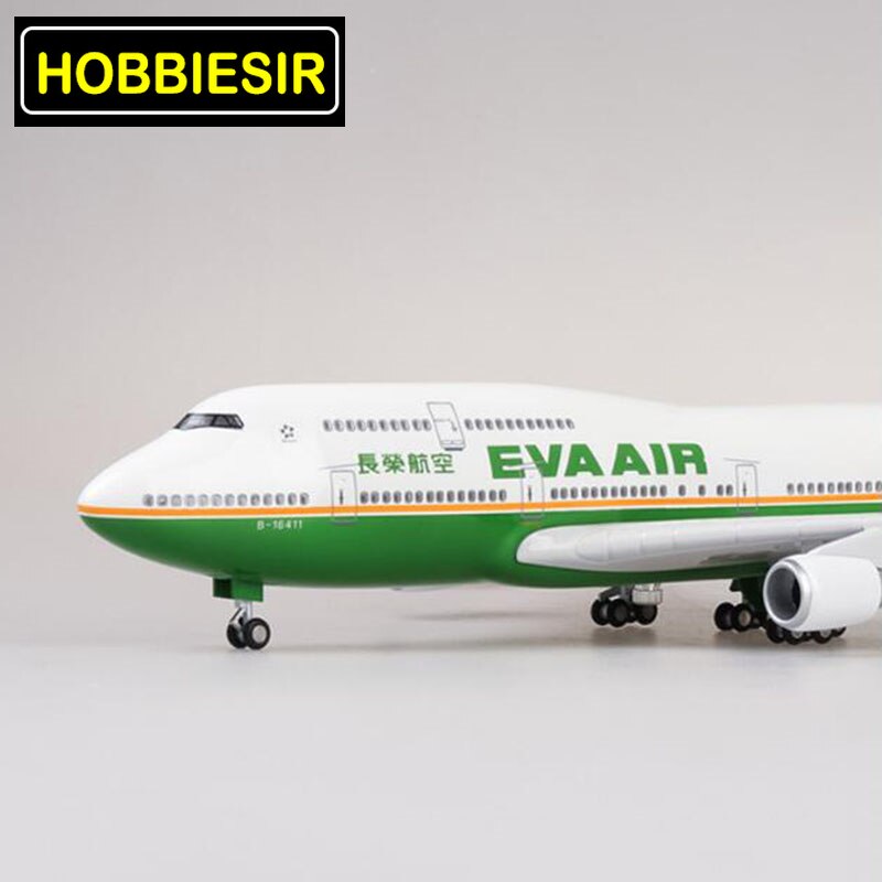 47CM Aircraft Model Toys 1/150 Scale Airplane Boeing B747 Aircraft Taiwan EVA AIR Airline W Light&Wheel Diecast 747 Plane Toy