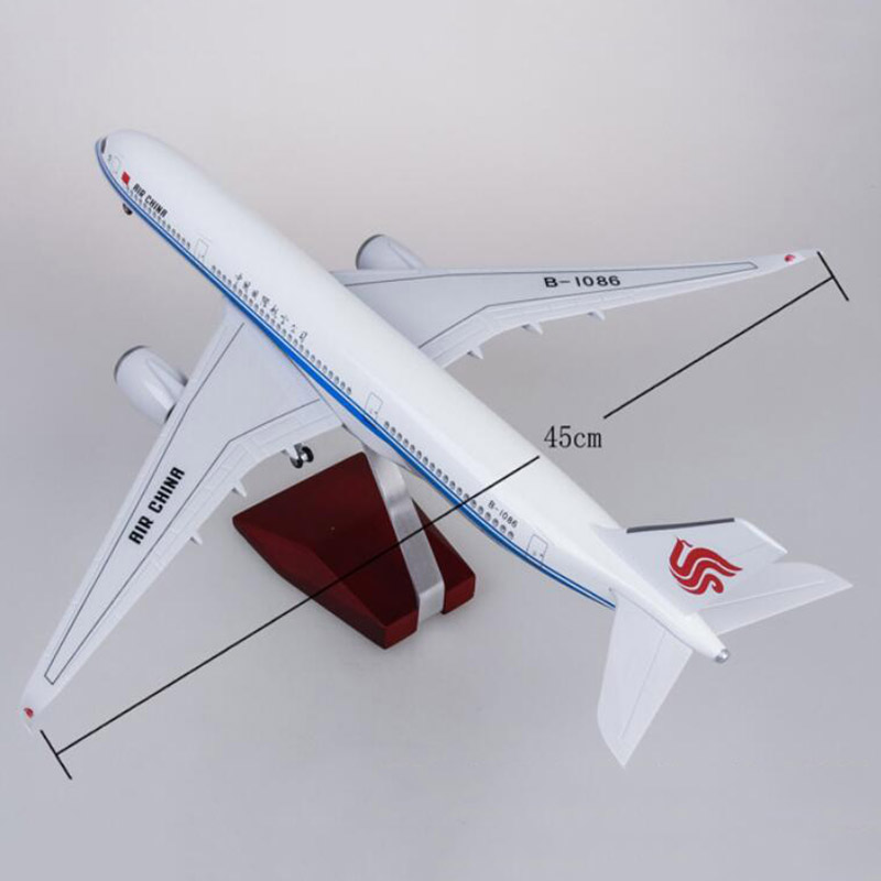50.5CM Alloy Aircraft Model 1/142 Airbus A350 Airplane China Southern Airline W LED Light&Wheel Diecast Plastic Plane Collection