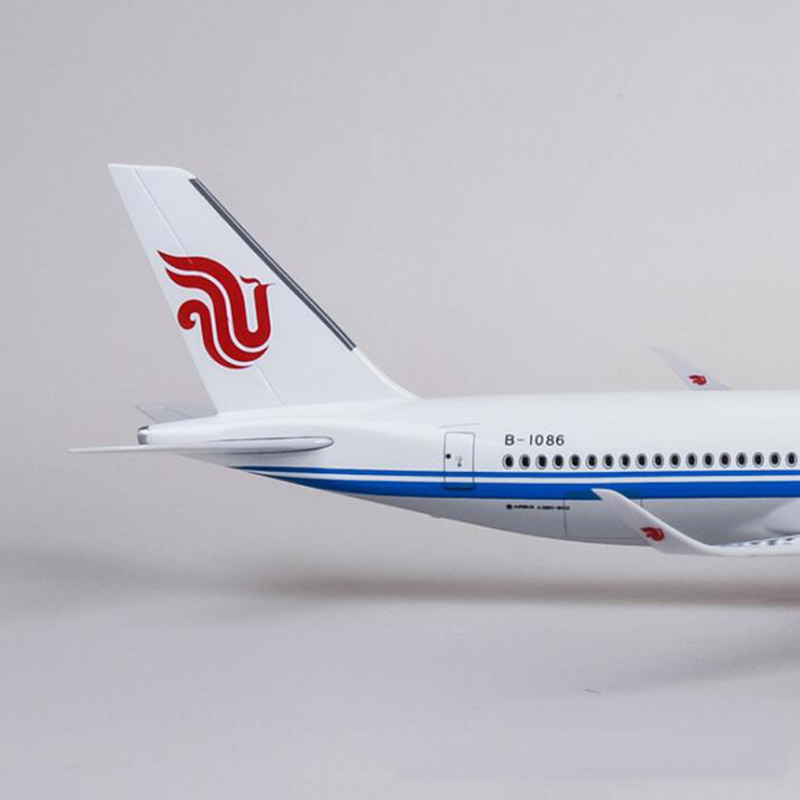 50.5CM Alloy Aircraft Model 1/142 Airbus A350 Airplane China Southern Airline W LED Light&Wheel Diecast Plastic Plane Collection