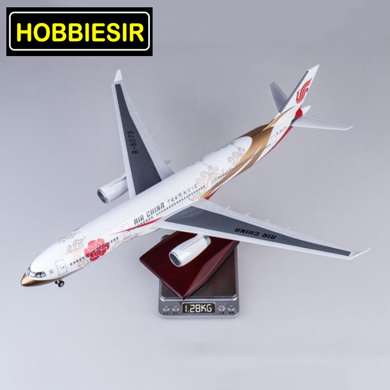 47CM 1:135 Scale Airbus A330 Model AIR ChinaSouthern Airlines Aircraft Model W Base Wheeled Diecast Resin Plane Collectible Toy 47CM 1:135 Scale Airbus A330 Model AIR ChinaSouthern Airlines Aircraft Model W Base Wheeled Diecast Resin Plane Collectible Toy
