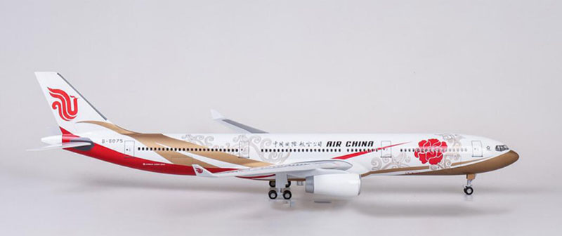 47CM 1:135 Scale Airbus A330 Model AIR ChinaSouthern Airlines Aircraft Model W Base Wheeled Diecast Resin Plane Collectible Toy 47CM 1:135 Scale Airbus A330 Model AIR ChinaSouthern Airlines Aircraft Model W Base Wheeled Diecast Resin Plane Collectible Toy