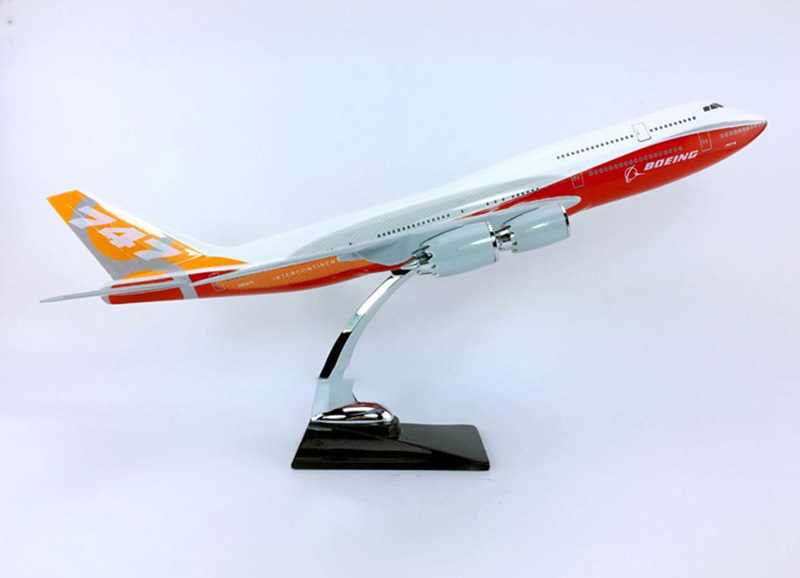 45cm 1/150 scale Boeing B747-800 model aircraft diecast plastic alloy airplane with base collection plane display toy Gift