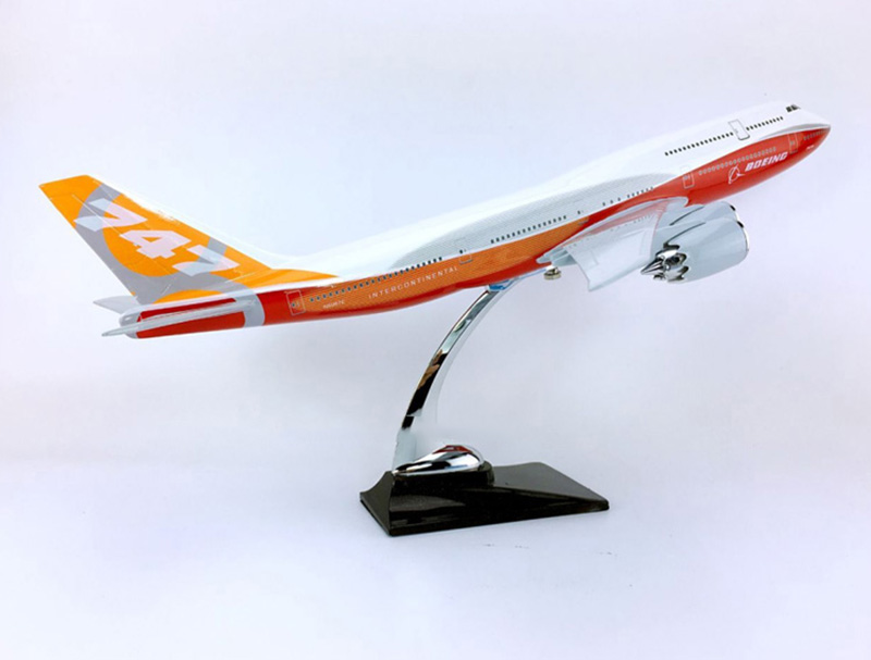 45cm 1/150 scale Boeing B747-800 model aircraft diecast plastic alloy airplane with base collection plane display toy Gift