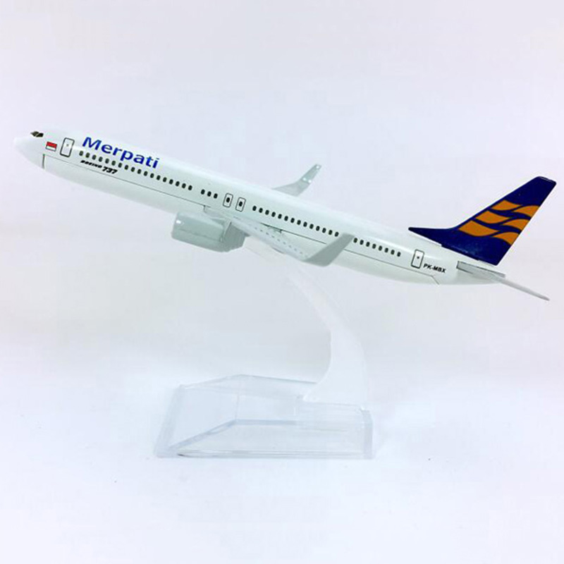 16CM 1/400 Static Boeing B737-800 Indonesia Merpati airlines airplane model toys diecast aircraft display alloy plane gifts 16CM 1/400 Static Boeing B737-800 Indonesia Merpati airlines airplane model toys diecast aircraft display alloy plane gifts