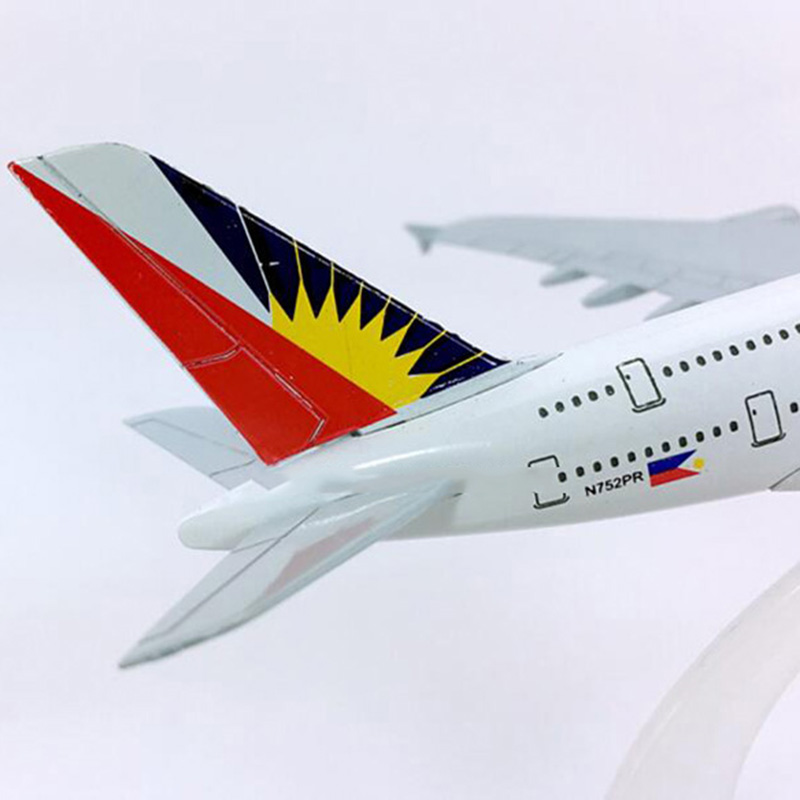 14CM Diecast Aircraft 1:400 Airbus A380-800 model Philippine airplane landing gear alloy airplane collectible display Child gift
