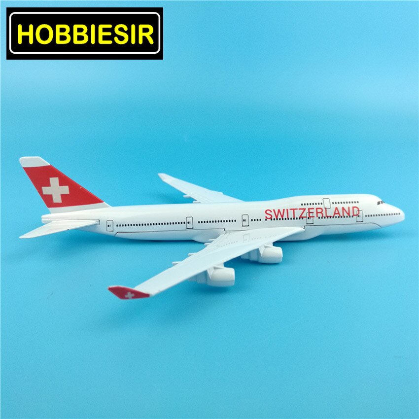 16CM 1:400 landing gear Aircraft Boeing B747-400 model Switzerland airlines W Stand base alloy airplane collectible Plane Toys 16CM 1:400 landing gear Aircraft Boeing B747-400 model Switzerland airlines W Stand base alloy airplane collectible Plane Toys