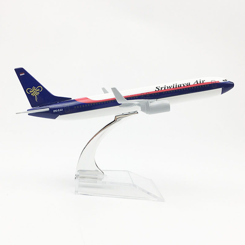 16CM 1/400 SCALE Boeing B737 Sriwiiava Air airlines airplane model toys aircraft diecast plastic alloy plane gifts for kids 16CM 1/400 SCALE Boeing B737 Sriwiiava Air airlines airplane model toys aircraft diecast plastic alloy plane gifts for kids
