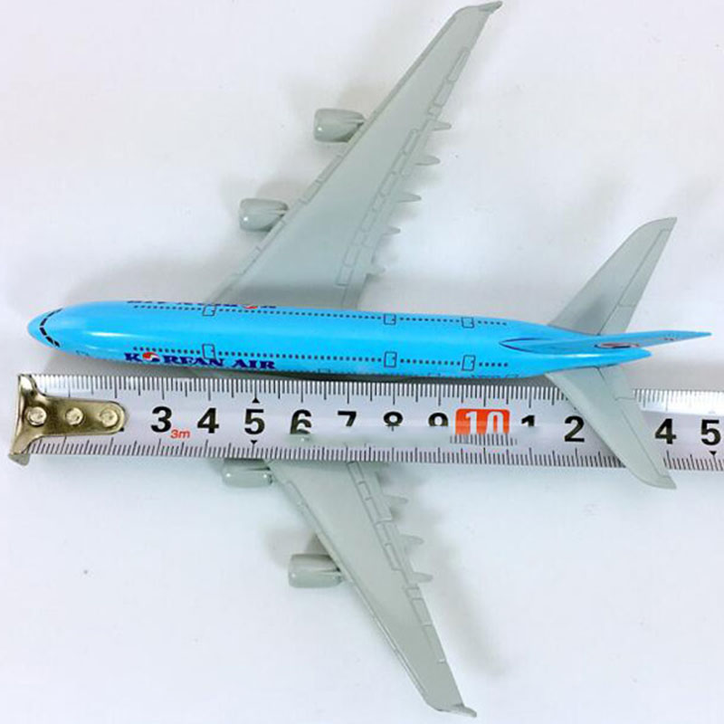 14CM landing gear Diecast Aircraft 1:400 Airbus A380-800 model Korean air airplanes W base airplane collectible display PlaneToy 14CM landing gear Diecast Aircraft 1:400 Airbus A380-800 model Korean air airplanes W base airplane collectible display PlaneToy