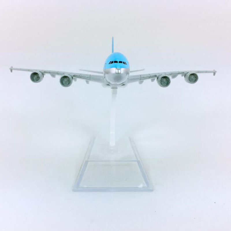 14CM landing gear Diecast Aircraft 1:400 Airbus A380-800 model Korean air airplanes W base airplane collectible display PlaneToy 14CM landing gear Diecast Aircraft 1:400 Airbus A380-800 model Korean air airplanes W base airplane collectible display PlaneToy