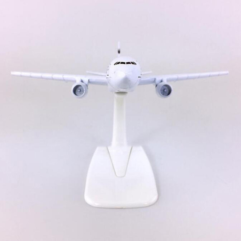 16CM 1:400 Scale Classic small Boeing B777 model Aircraft El Al Air Israel airlines W Diecast base alloy airplane display Plane 16CM 1:400 Scale Classic small Boeing B777 model Aircraft El Al Air Israel airlines W Diecast base alloy airplane display Plane