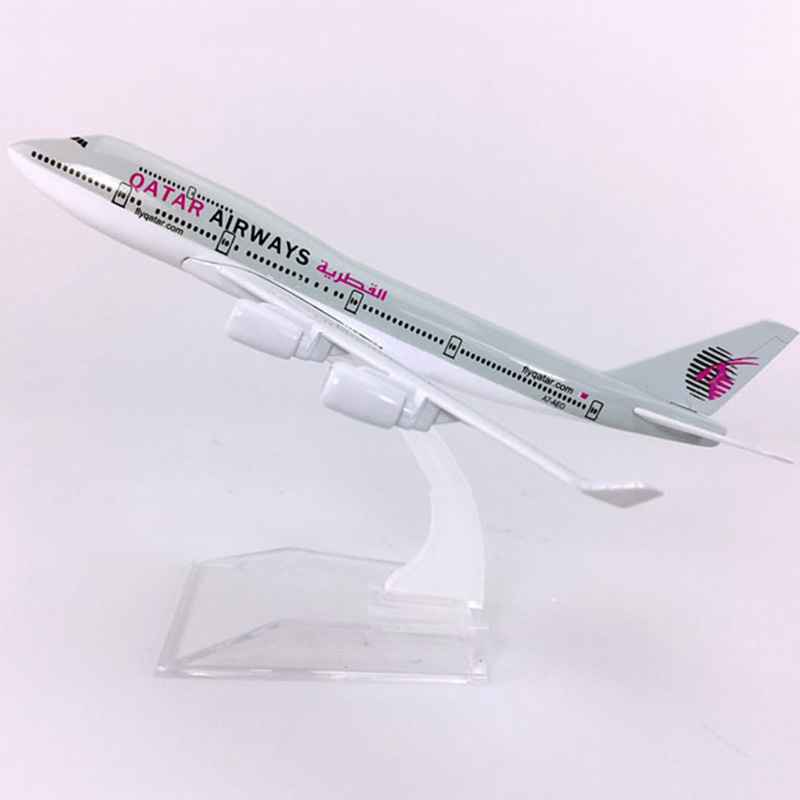 16CM Static Aircraft 1:400 Boeing B747-400 model Air QATAR Airways with base alloy airplane collectible plane display toy Gift