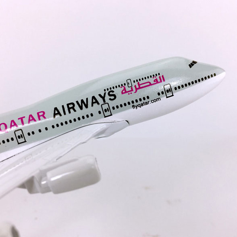 16CM Static Aircraft 1:400 Boeing B747-400 model Air QATAR Airways with base alloy airplane collectible plane display toy Gift