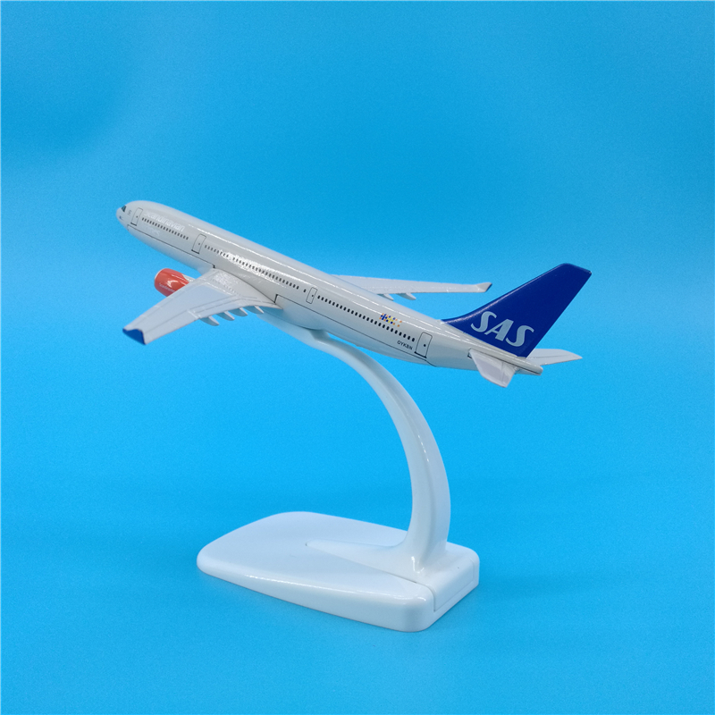 16CM 1:400 landing gear Aircraft Airbus A330-300 model SAS Scandianavian airlines Alloy airplane Gift W Stand base diecast plane 16CM 1:400 landing gear Aircraft Airbus A330-300 model SAS Scandianavian airlines Alloy airplane Gift W Stand base diecast plane