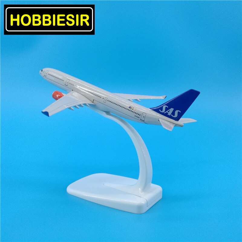 16CM 1:400 landing gear Aircraft Airbus A330-300 model SAS Scandianavian airlines Alloy airplane Gift W Stand base diecast plane 16CM 1:400 landing gear Aircraft Airbus A330-300 model SAS Scandianavian airlines Alloy airplane Gift W Stand base diecast plane