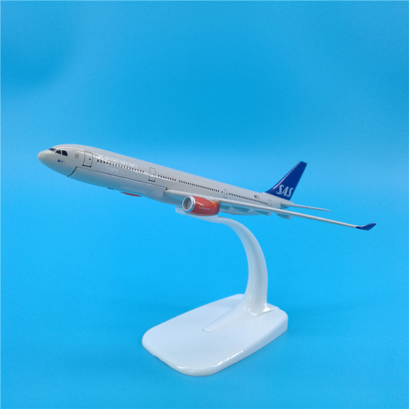 16CM 1:400 landing gear Aircraft Airbus A330-300 model SAS Scandianavian airlines Alloy airplane Gift W Stand base diecast plane 16CM 1:400 landing gear Aircraft Airbus A330-300 model SAS Scandianavian airlines Alloy airplane Gift W Stand base diecast plane