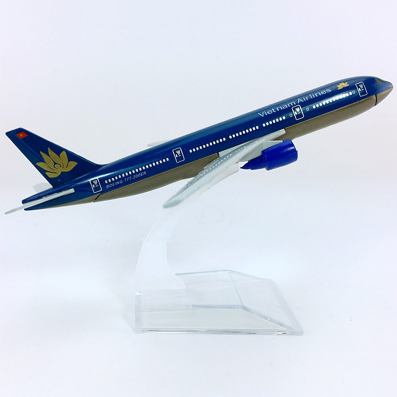 16CM Alloy Aircraft 1:400 Boeing B777-200 model Vietnam airlines W plastic base airplane collectible display model collectionToy 16CM Alloy Aircraft 1:400 Boeing B777-200 model Vietnam airlines W plastic base airplane collectible display model collectionToy