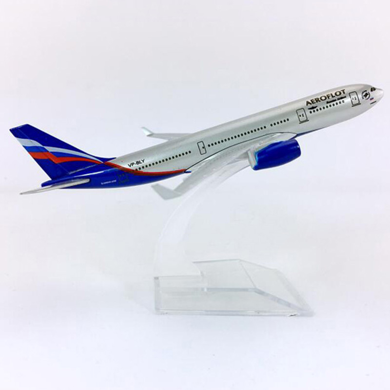 16CM Diecast Aircraft model 1:400 Air Airbus A330-200 RUSSIA airplane W base alloy aircraft plane collectible display toy Gift