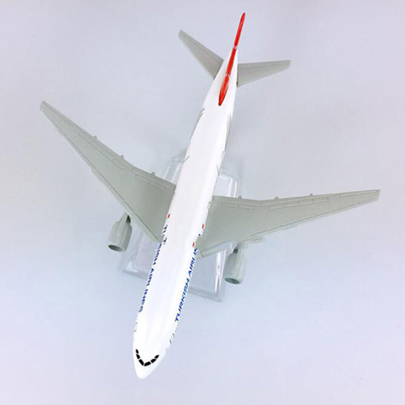 16CM Diecast Aircraft 1:400 Boeing B777-300 model Turkish airlines with plastic base alloy airplane display Plane For collection