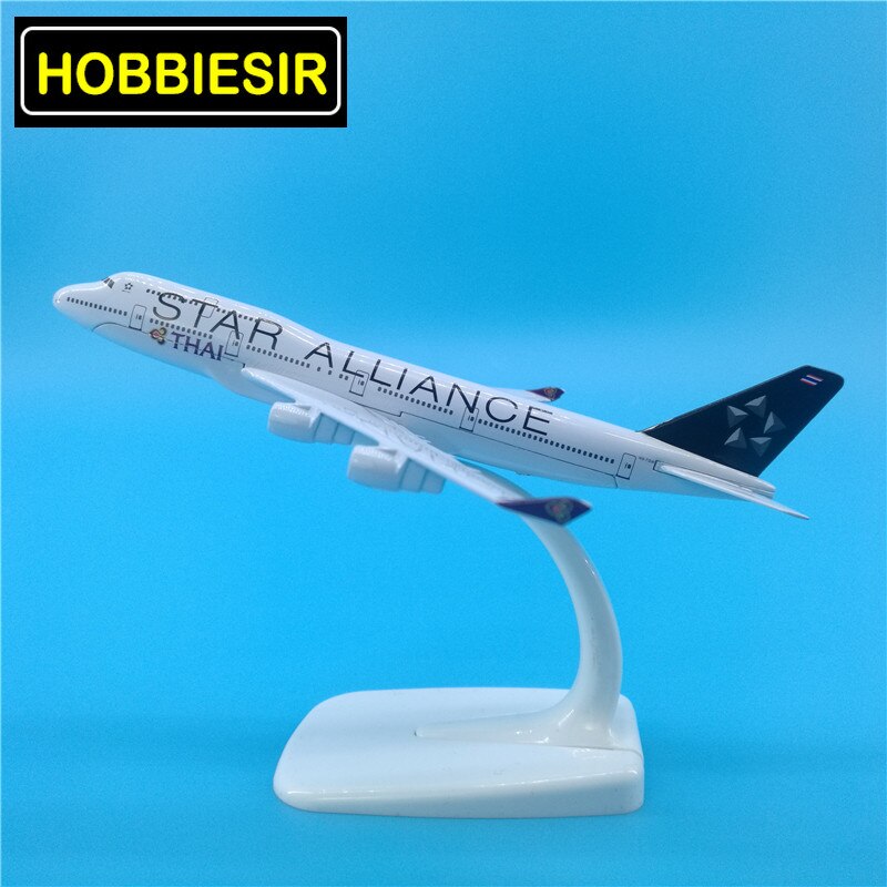 16CM 1:400 Boeing B747-400 model Aircraft landing gear Star Alliance airline w base alloy airplane collectible display PlaneGift 16CM 1:400 Boeing B747-400 model Aircraft landing gear Star Alliance airline w base alloy airplane collectible display PlaneGift