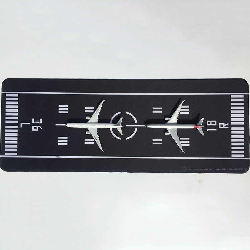 1:400 Airport Passenger aircraft runway model Civil airliner Airbus Boeing plane model aircraft scene display toy also mouse pad